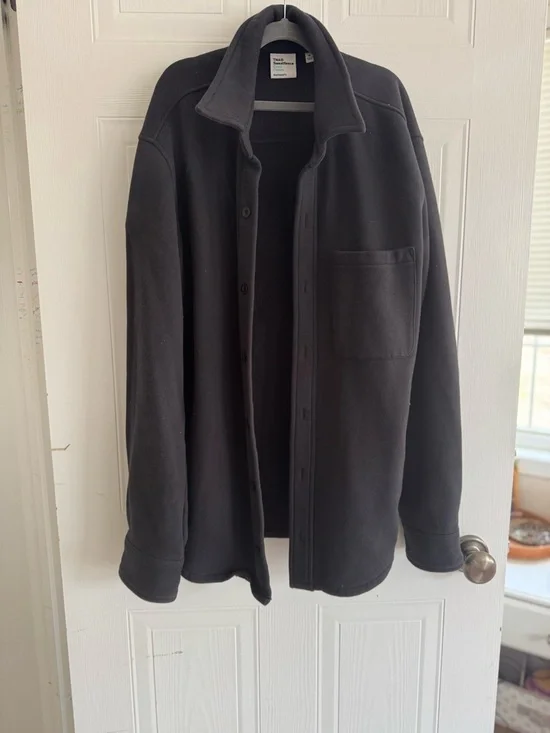Black cozy fleece Button-Up Shirt jacket - Picture 2 of 4